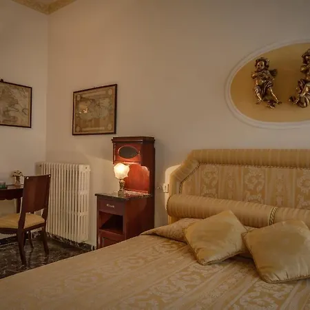 Bed & Breakfast Dream Domus 3*