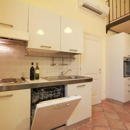 Relais Panoramic Cathedral Apartment Florence