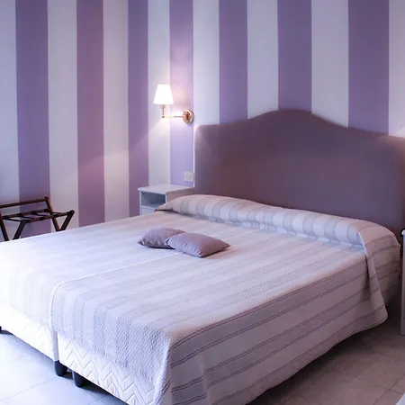 Hotel Alex