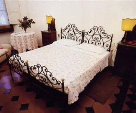 Fedora Hotel