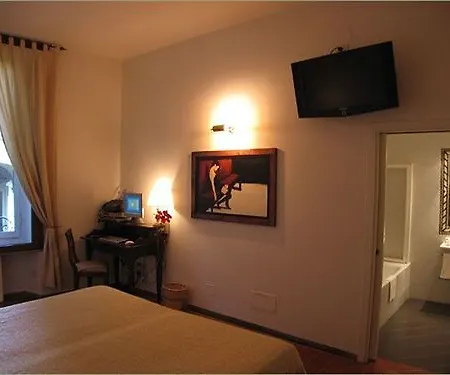 La Casa Del Ghiberti Bed & Breakfast 3*