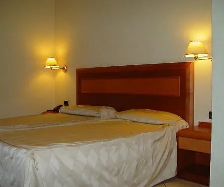Hostel Archi Rossi