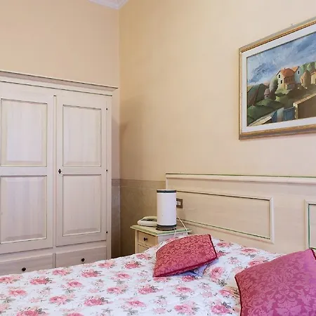 Andrea Hotel 3*