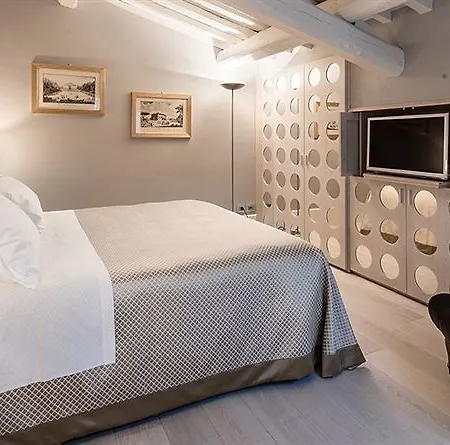 Aparthotel Cavalieri Palace Luxury Residences 2*