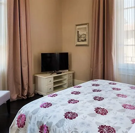 Aparthotel Cavalieri Palace Luxury Residences Florence
