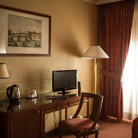 Strozzi Palace Hotel 4*