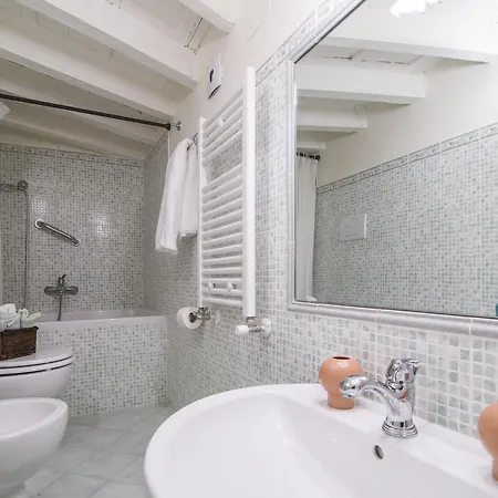 Santa Croce Lovely Apartment *