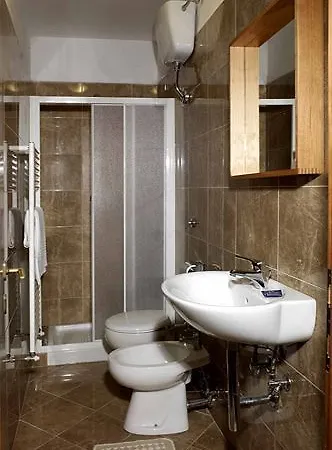 Nazionale Hotel *