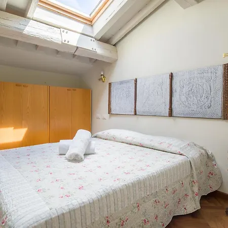 Tornaquinci Palace Apartment Florence