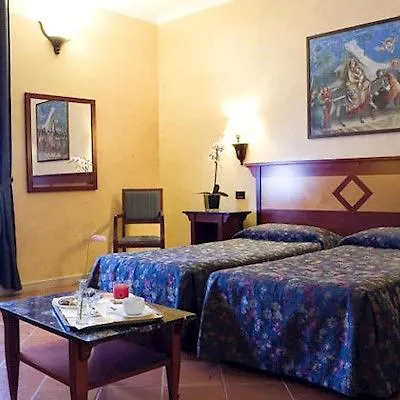 Hotel Corona D'italia 3*