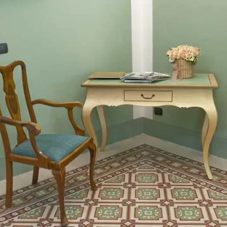 Palazzo Lombardo Bed & Breakfast 2*