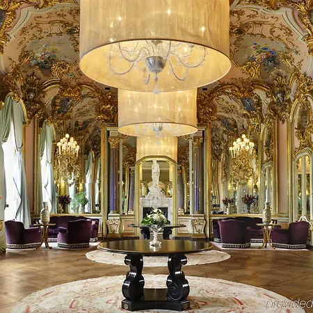 Cora Firenze