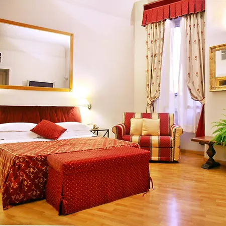 Tornabuoni La Petite Aparthotel Florence