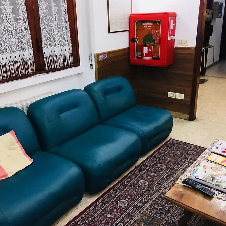Hostel Leopoldine Central Florence