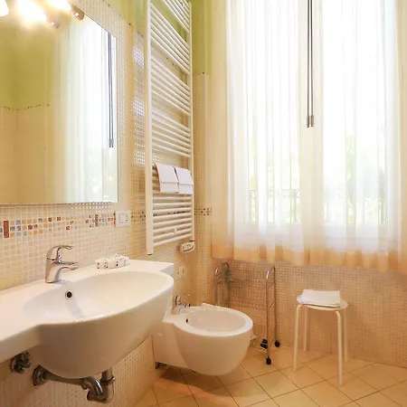 Apartment Relais Martinez Florence