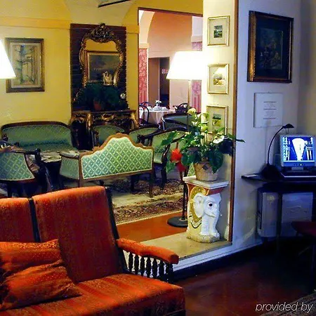 Hhb Hotel