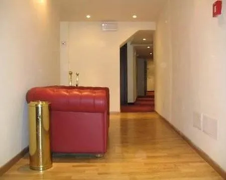 Cardinal Of - Recommended For Ages 25 To 55 Hotel Florence
