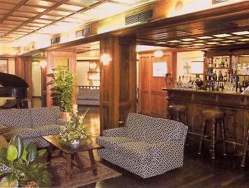 Hotel Grand Majestic 4*