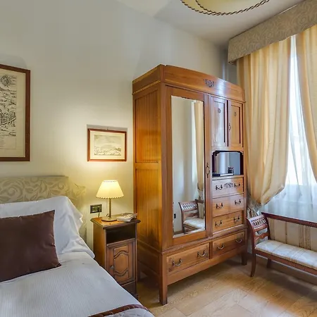 Dei Guelfi Bed & Breakfast 2*