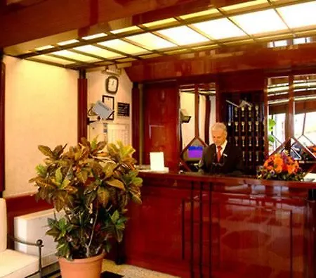 Hotel Della Signoria 3*
