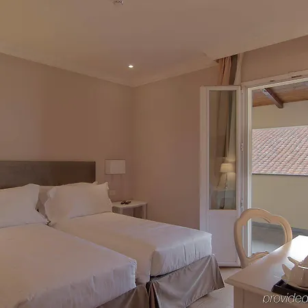 فندق رابالو 4*
