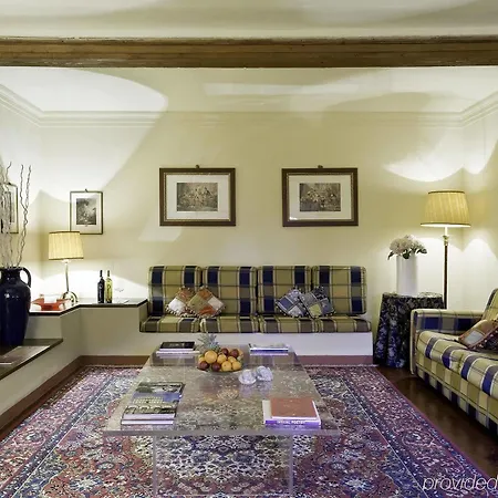 Palazzo Magnani Feroni, - Residenza D'epoca 3* Florens