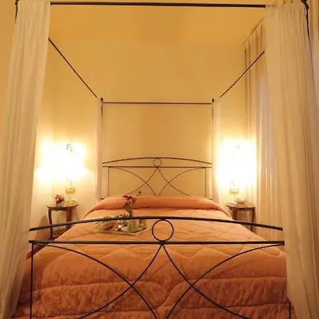 Antica Posta Couette-café 3*