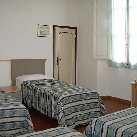 Hotell St. 2*