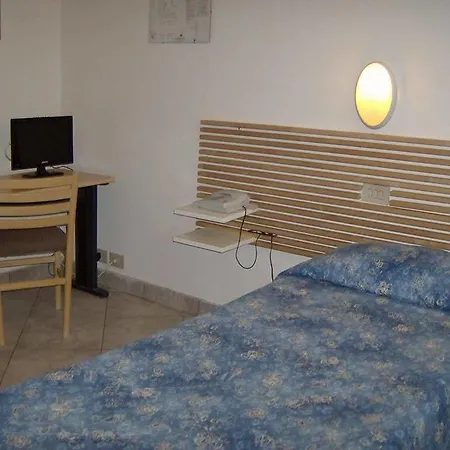 St. Hotell