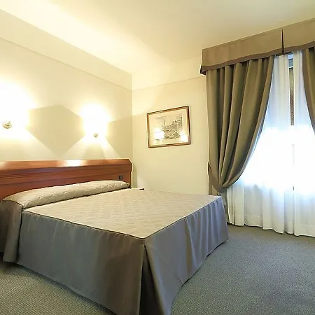 Arcadia 3* Florence