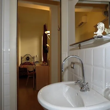 Bed & Breakfast Di Piazza Del Duomo 2*