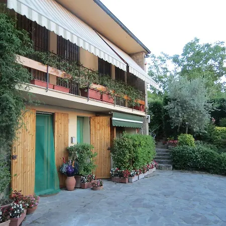 Bed & Breakfast L'ulivo Chiantigiana 115 2*