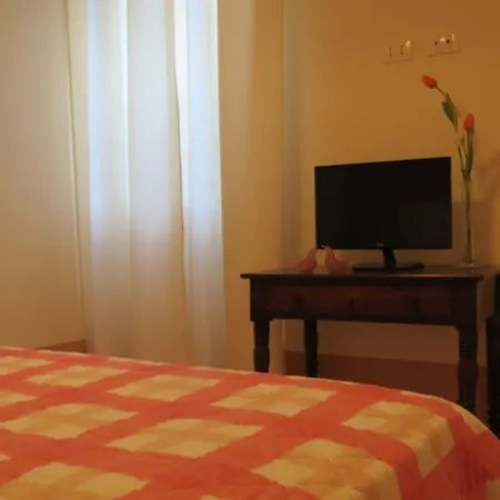Bed & Breakfast L'ulivo Chiantigiana 115 2*