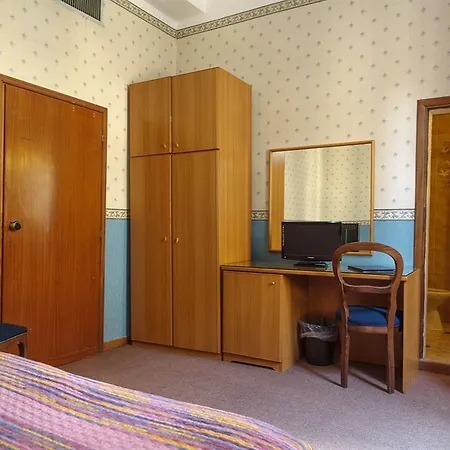 Hotel Flom Boutique 4*