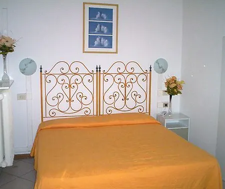 Hotel Boutique Hugo *