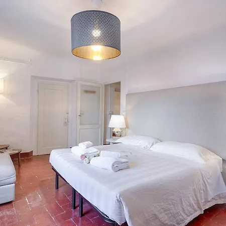 Santa Signoria Apartment
