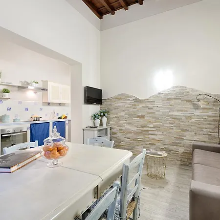 Apartment Santa Croce Cathedral By Mmega *