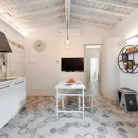 Giglio Oro By Mmega Apartment Florence