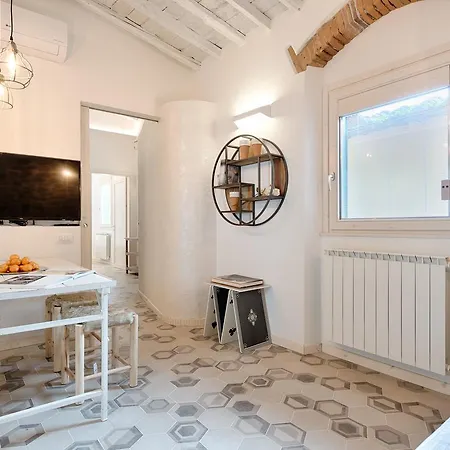 Giglio Oro By Mmega Apartment Florence