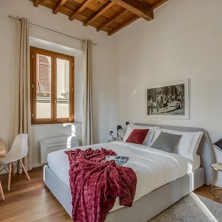 - Luna Chic Apartment Florence