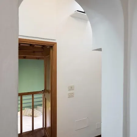 Apartment Roommo Sant'Ambrogio Florence