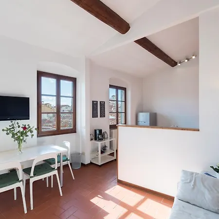 Roommo Sant'Ambrogio Florence
