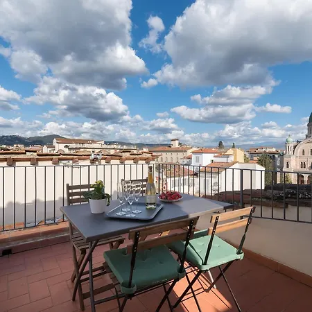 Apartment Roommo Sant'Ambrogio Florence