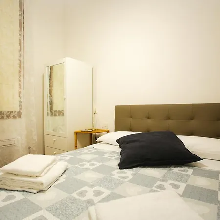 Apartment Via Guelfa Florence