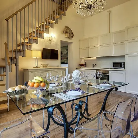 Lungarno Elegance Apartment Florence