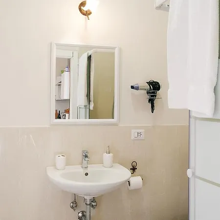 Arcobaleno Guest house 3*
