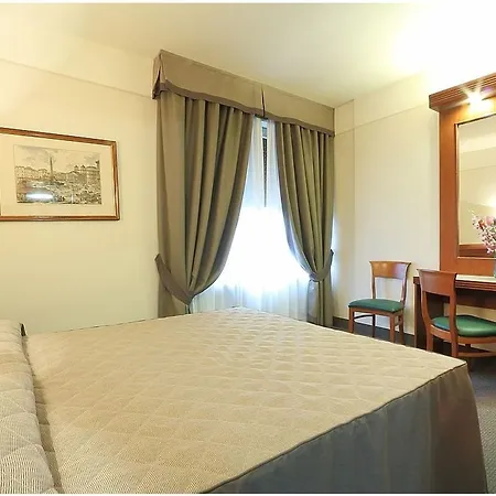 Arcadia Hotel 3*