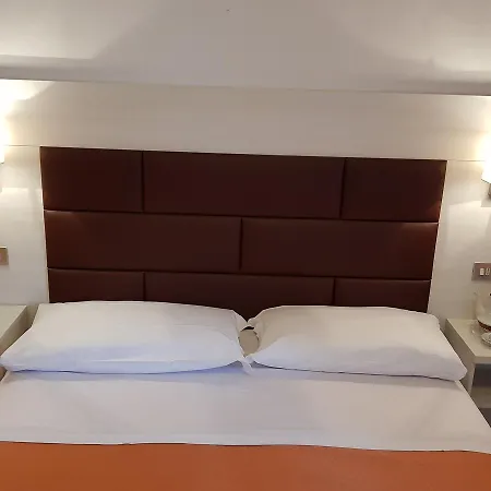 Elite Hotel