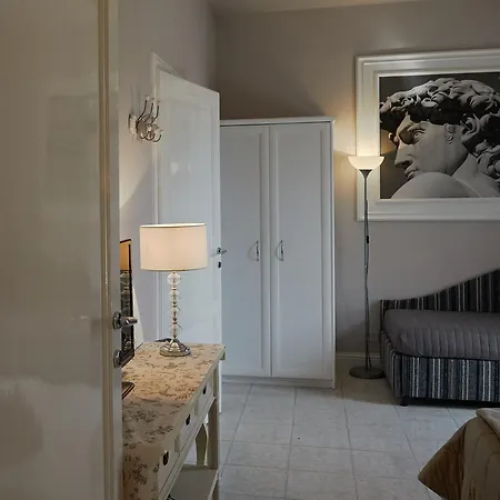 Leone X Guest house Florence