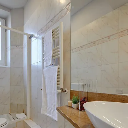 Leone X Guest house 3*